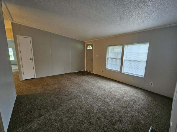 1990 Skyline Silver Springs Mobile Home