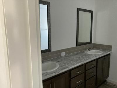Photo 5 of 20 of home located at 3617 Campari Drive Ellenton, FL 34222