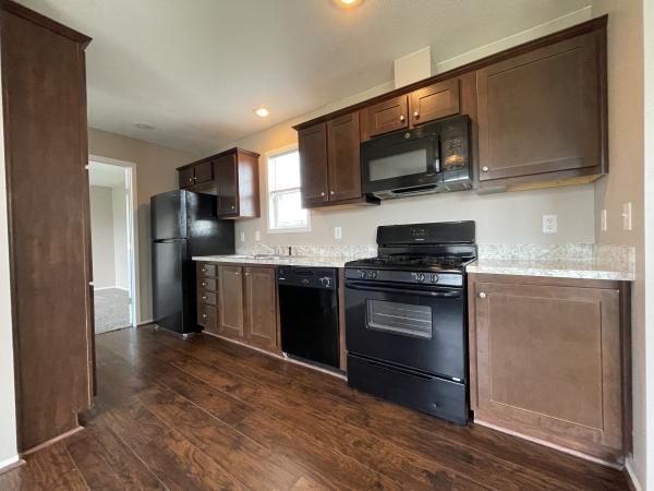 2017 Clayton 81SUN16763 Mobile Home