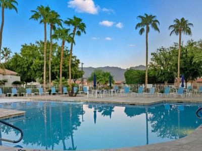 Photo 5 of 6 of home located at 3301 S Goldfield Road Lot 5133 Apache Junction, AZ 85119