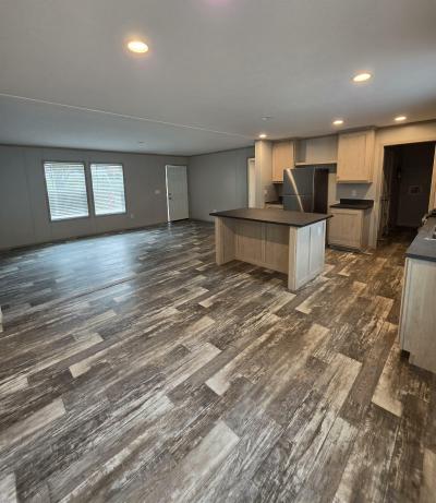 Mobile Home at 806 8th St. Moosic Heights Avoca, PA 18641