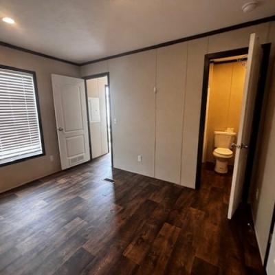 Photo 5 of 8 of home located at 475 Landis Lane, Lot 32 Mt Washington, KY 40047