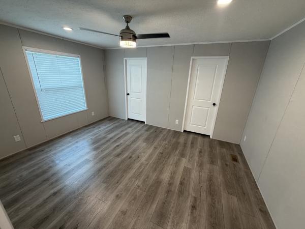 2025 Champion RAP1666H32085 Mobile Home