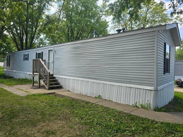 1995  Mobile Home For Sale