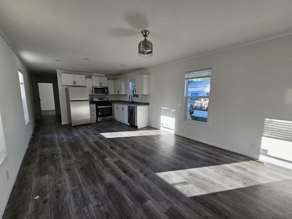 2027 Champion RAP1456H21023 Mobile Home