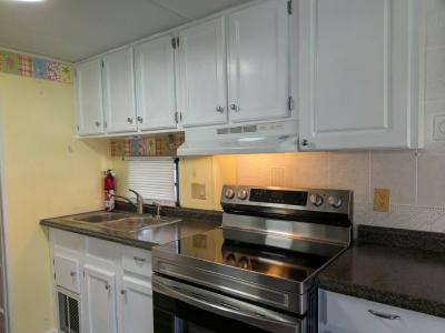 Photo 4 of 14 of home located at 16731 Us-301 #106 Dade City, FL 33523