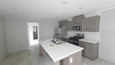 Mobile Home at 208 Massachusetts Ave Lot 208Ma Elyria, OH 44035