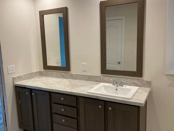 2023 Clayton 81RDH28523B Mobile Home