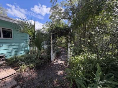 Photo 5 of 28 of home located at 307 Notch Lane Deland, FL 32724