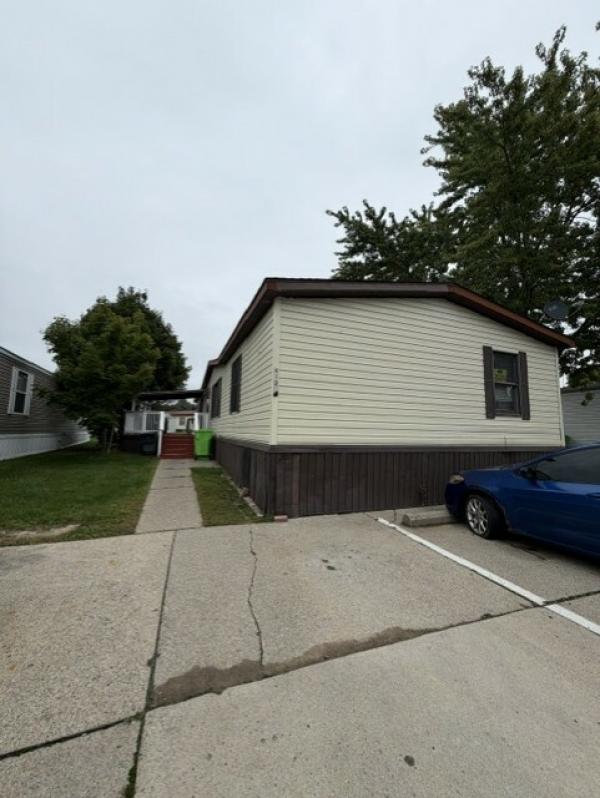 1989 Parkwood Homes Mobile Home For Sale