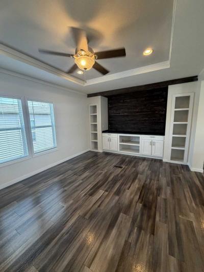 Photo 4 of 23 of home located at 5511 Silver Fox Del Valle, TX 78617