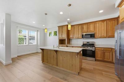 Photo 3 of 8 of home located at 3263 Vineyard Ave. #205 Pleasanton, CA 94566