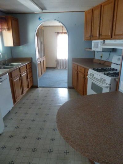 Photo 2 of 37 of home located at 2701 E Utopia Rd #6 Phoenix, AZ 85050