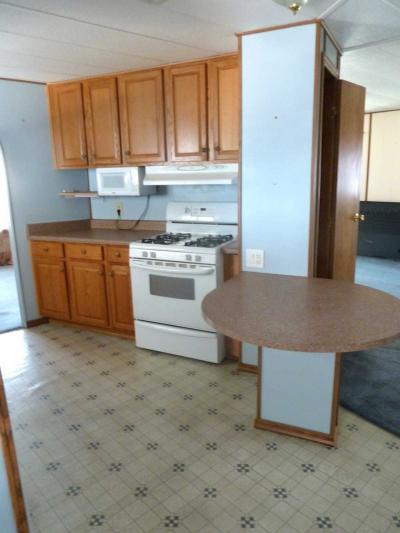Photo 3 of 37 of home located at 2701 E Utopia Rd #6 Phoenix, AZ 85050