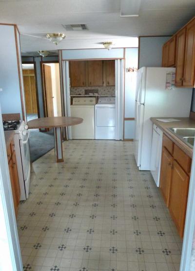 Photo 4 of 37 of home located at 2701 E Utopia Rd #6 Phoenix, AZ 85050