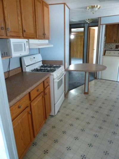 Photo 5 of 37 of home located at 2701 E Utopia Rd #6 Phoenix, AZ 85050