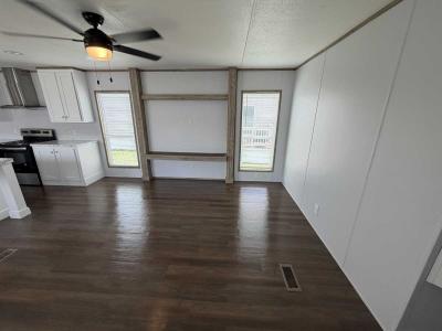 Photo 5 of 18 of home located at 5782 Tierra Alta Cir Del Valle, TX 78617