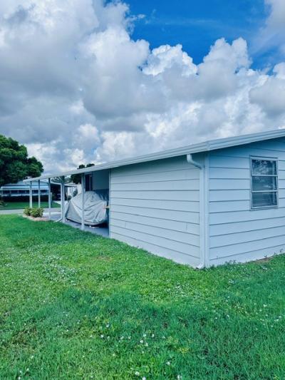 Photo 3 of 28 of home located at 420 Arrowwood Street West Melbourne, FL 32904