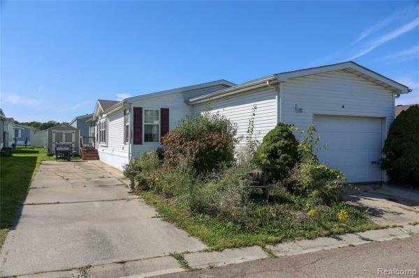 1997  Mobile Home For Sale