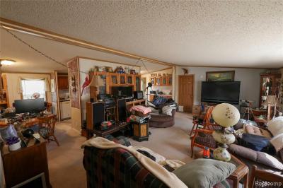 Photo 2 of 9 of home located at 1843 Parklawn Ypsilanti, MI 48198