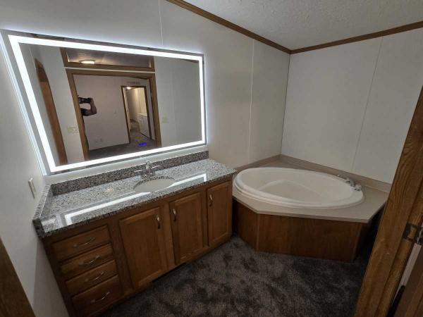 2005 Schult Manor Hill Mobile Home