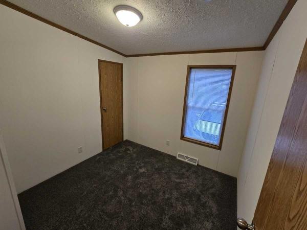 2005 Schult Manor Hill Mobile Home