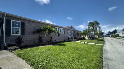 Photo 4 of 40 of home located at 27110 Jones Loop Rd Lot #208 Punta Gorda, FL 33982