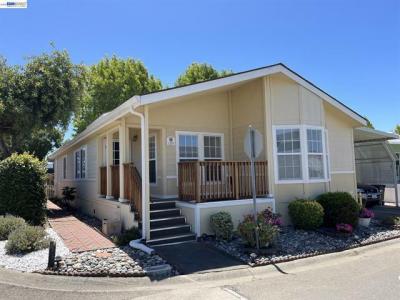 Mobile Home at 1370 Buckingham Way Hayward, CA 94544