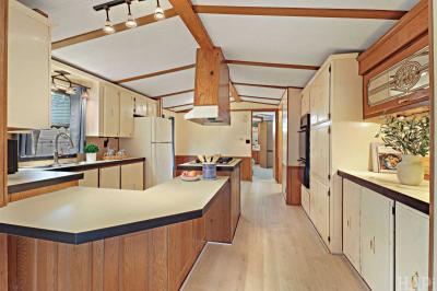 Photo 3 of 4 of home located at 32605 N Center Lane Grayslake, IL 60030