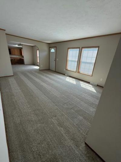 Photo 3 of 15 of home located at 117 1/2 Lincoln Ave Dunbar, WV 25064