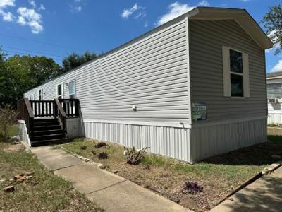 Mobile Home at 2800 Katy Hockley Cut Off Rd Trlr 1008 Katy, TX 77493