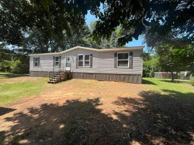 Mobile Home at 15 Bolden Cir Selma, AL 36701