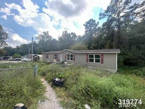 Photo 1 of 2 of home located at D & D Transport Inc. 3715 Lexington Rd Richmond, KY 40475