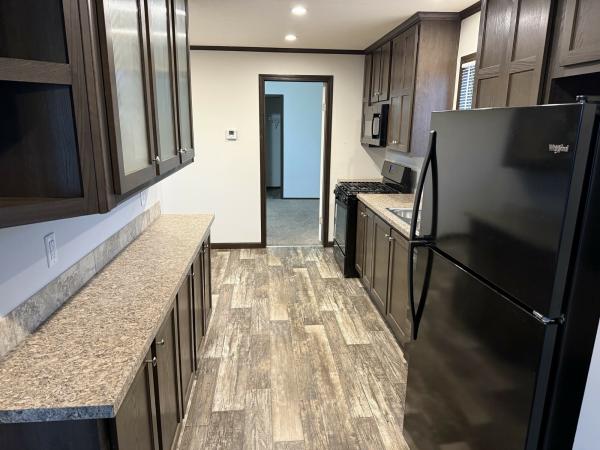 2018 CHAMPION RA1680224 Mobile Home
