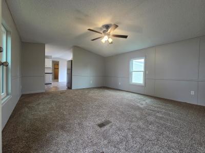 Photo 2 of 16 of home located at 11163 Chestnut Square Miamisburg, OH 45342