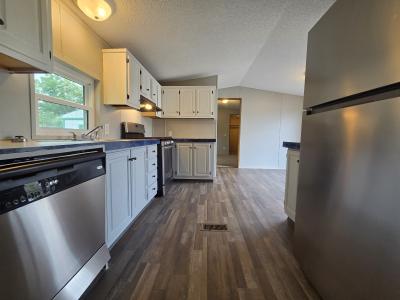 Photo 5 of 16 of home located at 11163 Chestnut Square Miamisburg, OH 45342