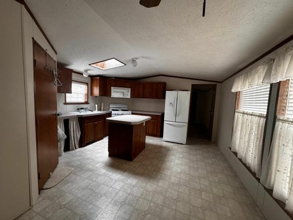 2003 Mobile Home