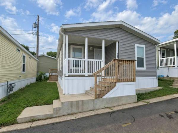2023 Fleetwood Mobile Home For Rent