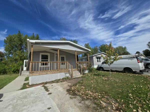 Photo 1 of 2 of home located at 441 Romeo Dr Lakeville, MN 55044