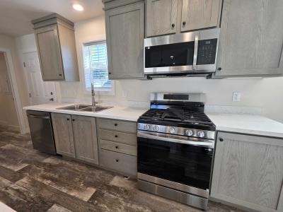 Photo 4 of 21 of home located at 4393 Hemlock Loop #548 Clarkston, MI 48348