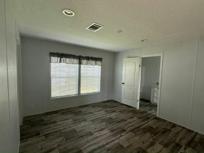 Photo 4 of 10 of home located at 10420 Us Hwy 31, #321 Tanner, AL 35671