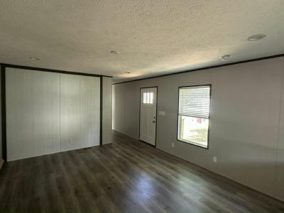 Photo 3 of 11 of home located at 10420 Us Hwy 31, #279 Tanner, AL 35671
