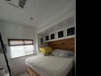 2010 Keystone Residence 402BH Mobile Home