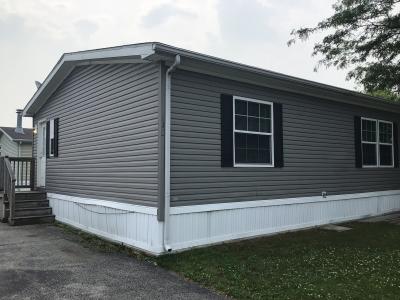 Photo 2 of 9 of home located at 5702 Angola Rd. #113 Toledo, OH 43615