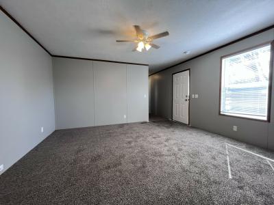 Photo 3 of 10 of home located at 5013 Sheffield Ct Sterling Heights, MI 48310