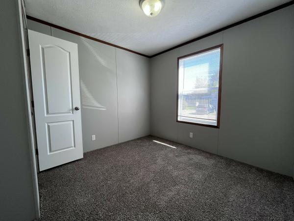 2016 Clayton 95PLS16663A Mobile Home