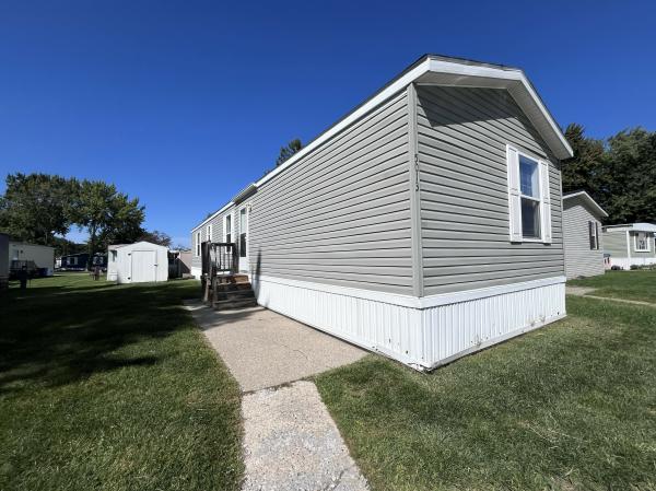 2016 Clayton 95PLS16663A Mobile Home