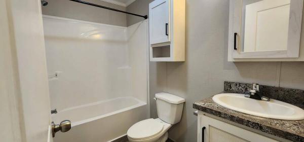 2022 REDMAN ADVANTAGE II (RA1652 201)  Home