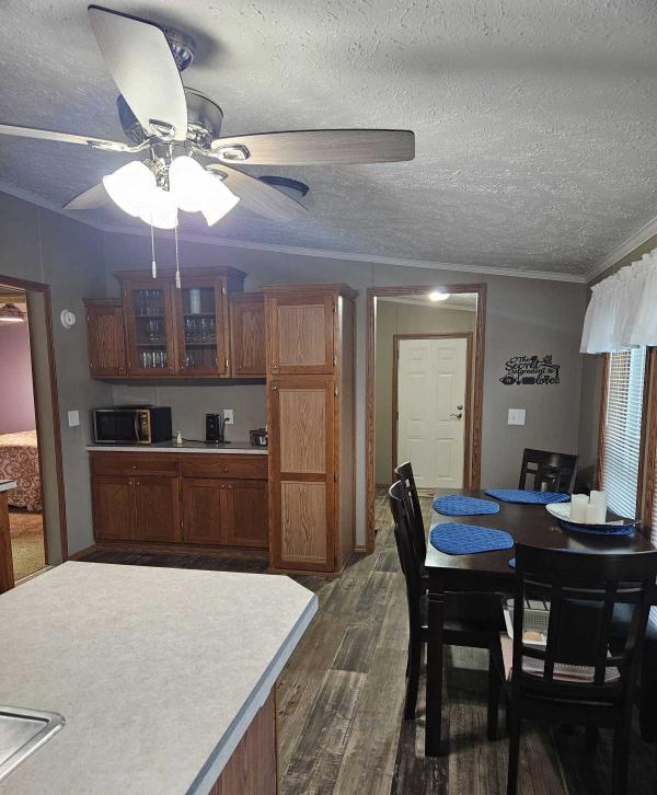 1999 Four Seasons Mobile Home