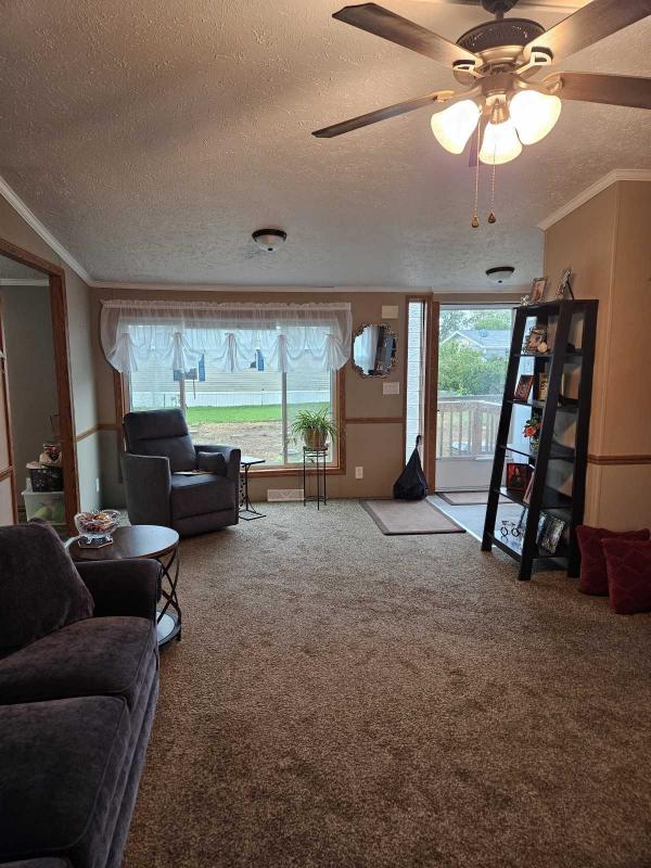 1999 Four Seasons Mobile Home